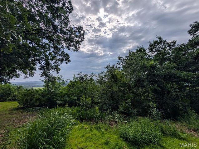 7560 Vista Drive, Cedar Hill, MO 63016