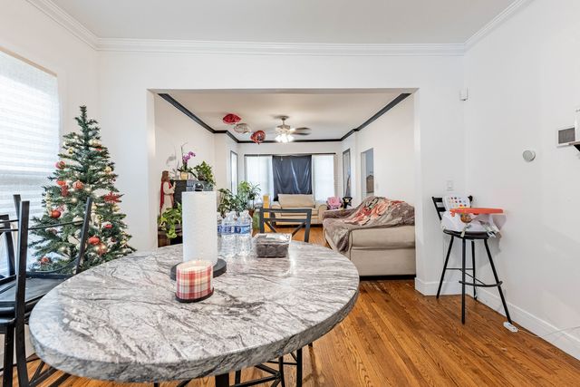 7817 S LOOMIS Boulevard, Chicago, IL 60620