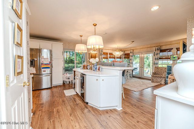 103 Cobblestone Court, West End, NC 27376