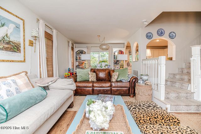 103 Cobblestone Court, West End, NC 27376