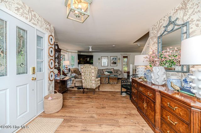 103 Cobblestone Court, West End, NC 27376