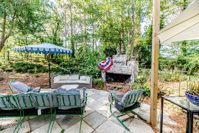 103 Cobblestone Court, West End, NC 27376
