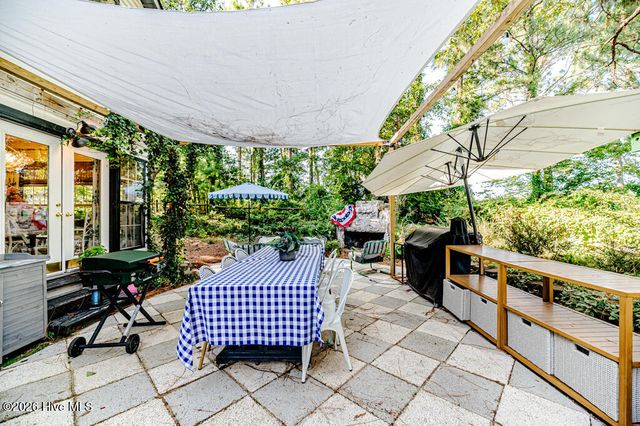 103 Cobblestone Court, West End, NC 27376