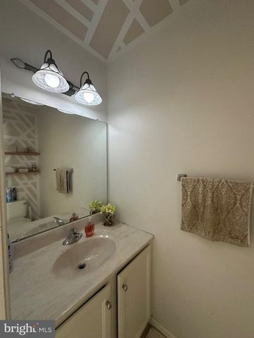 109 HARMONY CIRCLE RD, Sicklerville, NJ 08081