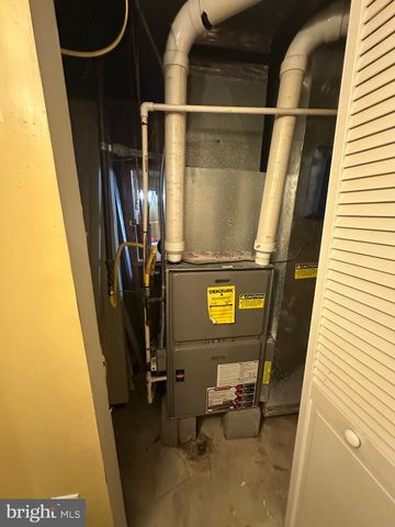 109 HARMONY CIRCLE RD, Sicklerville, NJ 08081