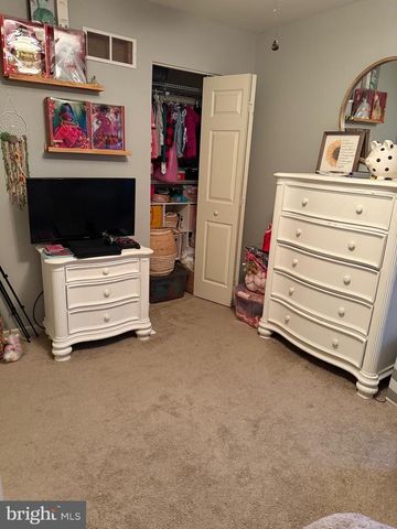 109 HARMONY CIRCLE RD, Sicklerville, NJ 08081