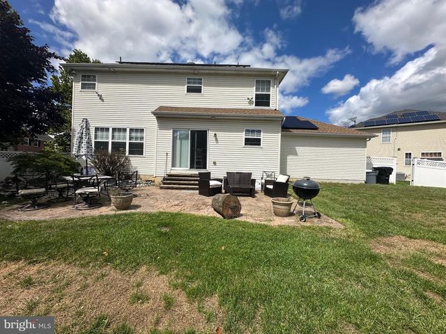 109 HARMONY CIRCLE RD, Sicklerville, NJ 08081