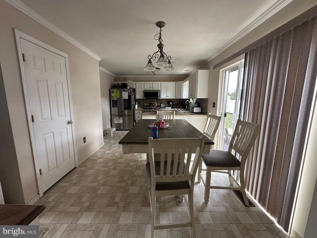 109 HARMONY CIRCLE RD, Sicklerville, NJ 08081