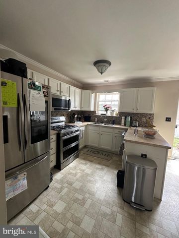 109 HARMONY CIRCLE RD, Sicklerville, NJ 08081