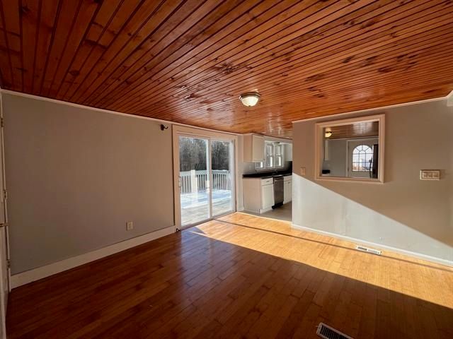 64 Crown Point Road, Rochester, NH 03867