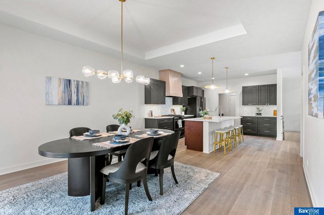 9118 Hillcrest Trail, Lincoln, NE 68520