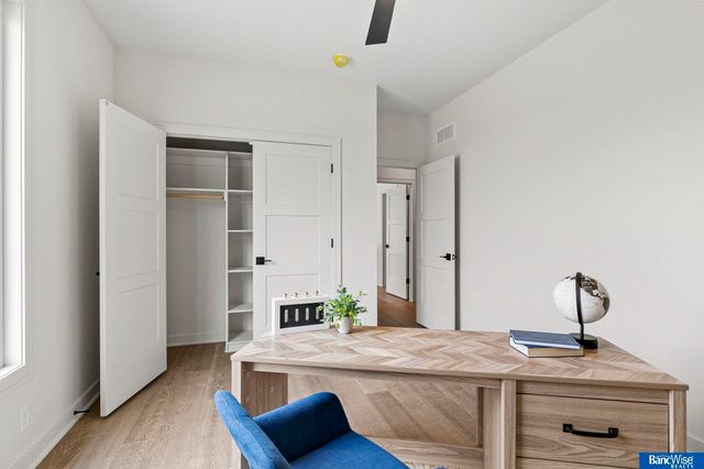 9118 Hillcrest Trail, Lincoln, NE 68520