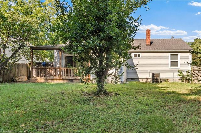 17 Edgewood View Lane, Winston-salem, NC 27127