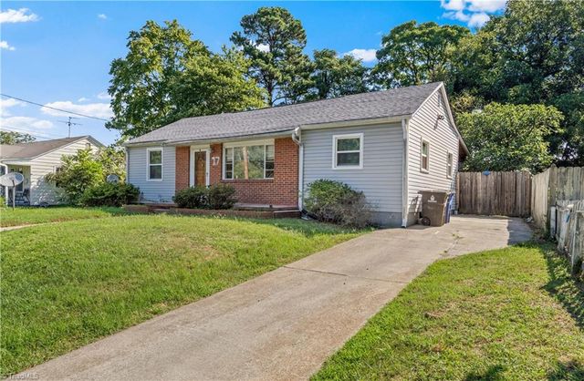 17 Edgewood View Lane, Winston-salem, NC 27127