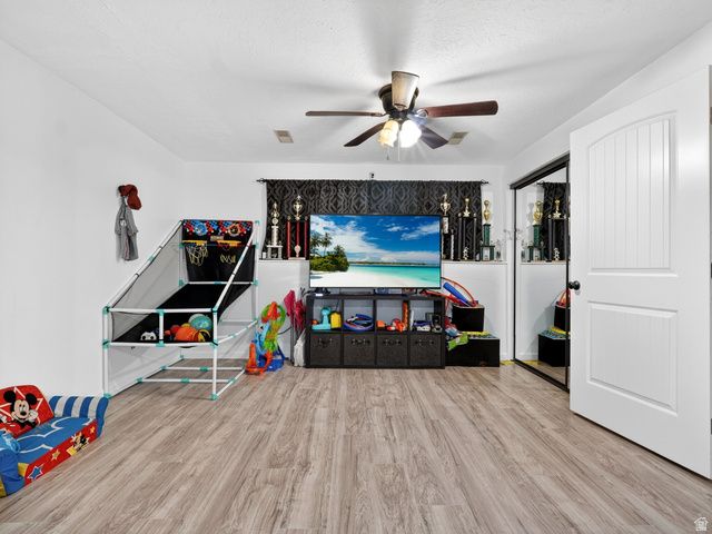 5592 S 3975 W, Roy, UT 84067