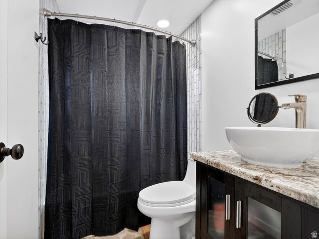 5592 S 3975 W, Roy, UT 84067