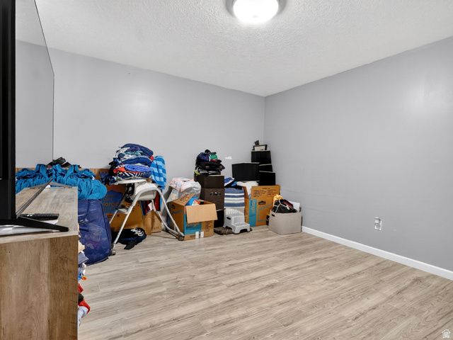 5592 S 3975 W, Roy, UT 84067