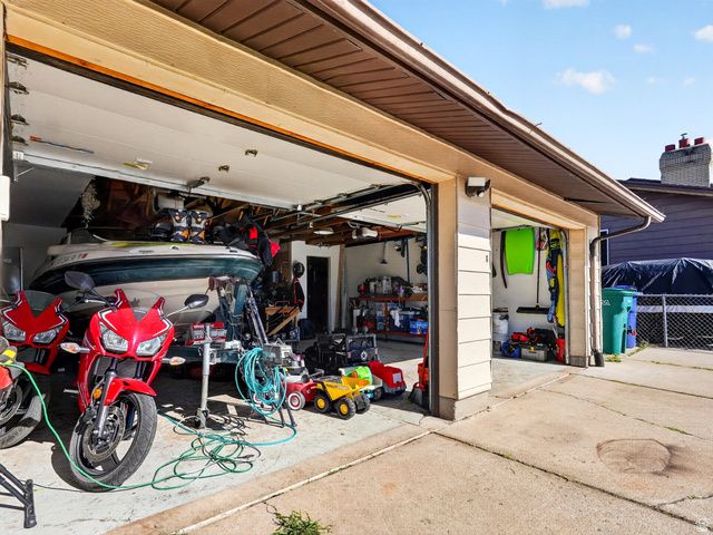 5592 S 3975 W, Roy, UT 84067