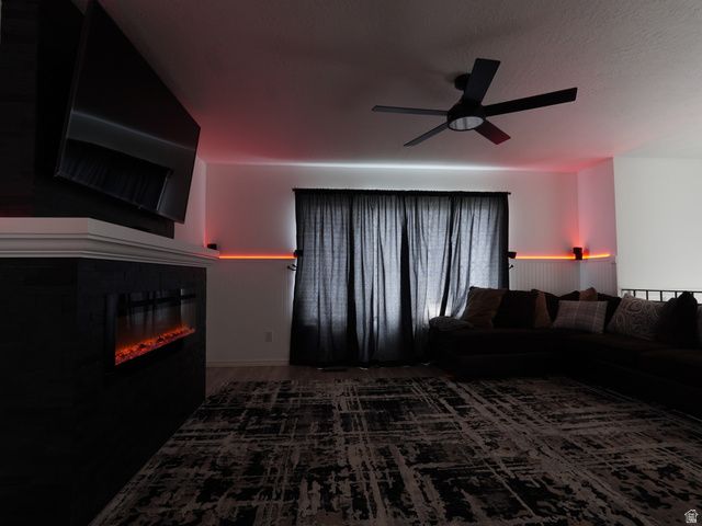 5592 S 3975 W, Roy, UT 84067