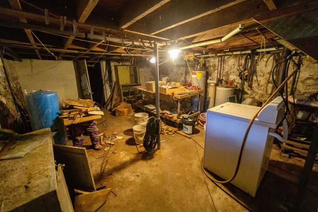 237 E 2nd Street, Westfield, WI 53964