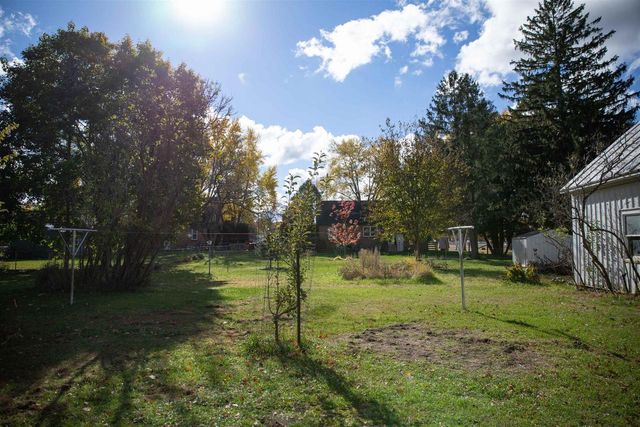 237 E 2nd Street, Westfield, WI 53964