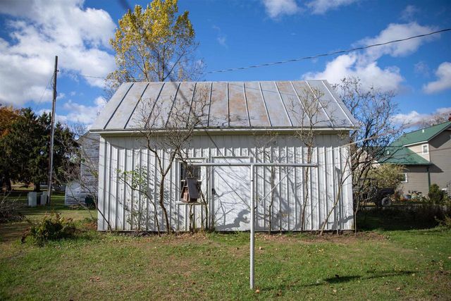 237 E 2nd Street, Westfield, WI 53964