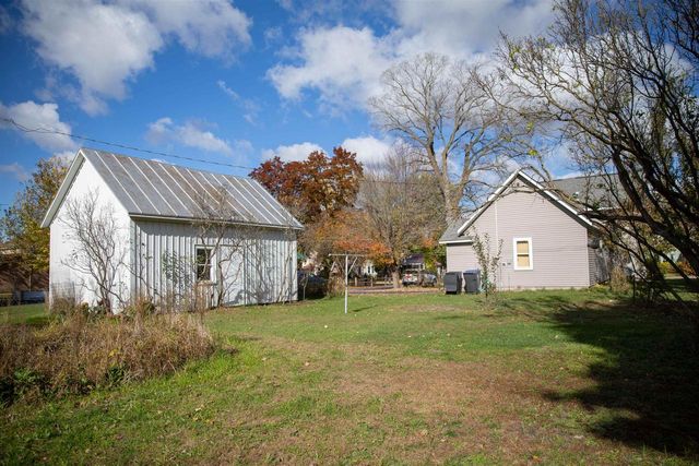 237 E 2nd Street, Westfield, WI 53964