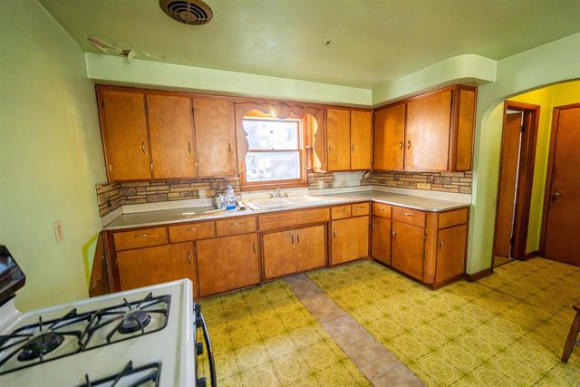 237 E 2nd Street, Westfield, WI 53964