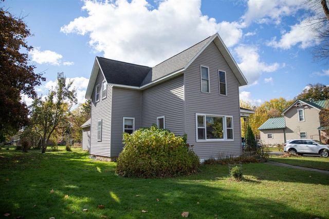 237 E 2nd Street, Westfield, WI 53964