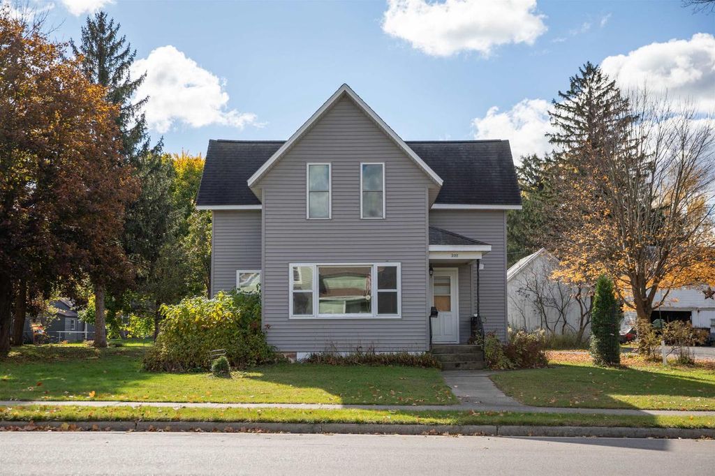 237 E 2nd Street, Westfield, WI 53964