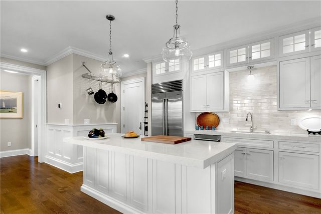 50 School Street 7, Newport, RI 02840