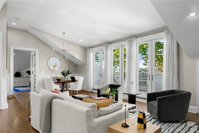 50 School Street 7, Newport, RI 02840