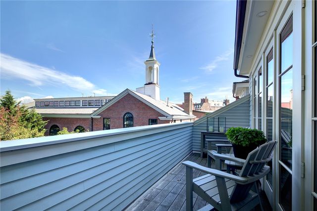 50 School Street 7, Newport, RI 02840