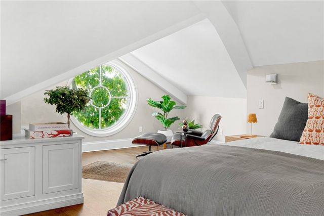 50 School Street 7, Newport, RI 02840