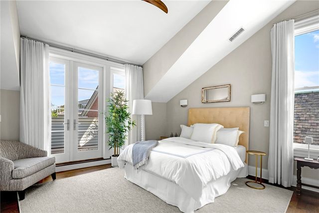 50 School Street 7, Newport, RI 02840