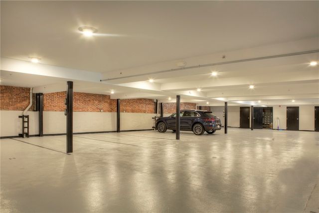 50 School Street 7, Newport, RI 02840