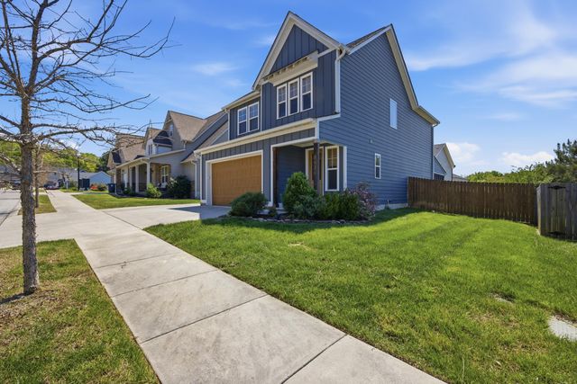 8636 Masons Gate Lane, Chattanooga, TN 37421