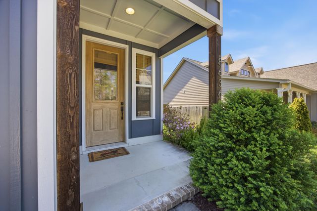 8636 Masons Gate Lane, Chattanooga, TN 37421