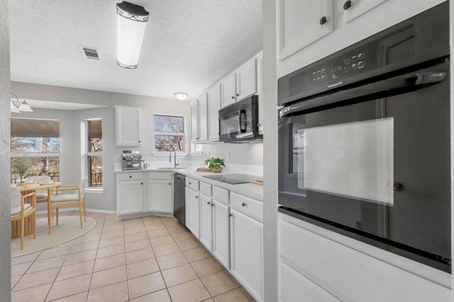 1610 Merritt Drive, Mansfield, TX 76063