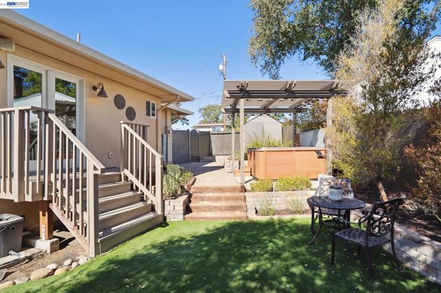 682 682 Jennie Ct, Lafayette, CA 94549