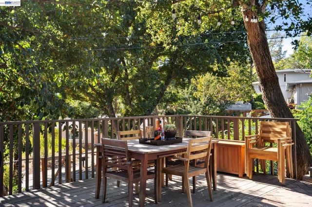 682 682 Jennie Ct, Lafayette, CA 94549