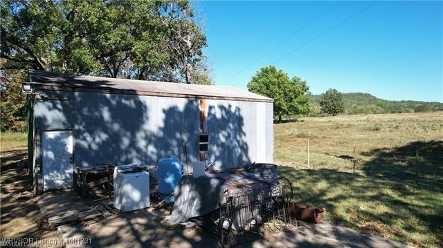 31122 S Cooper Bend West Road, Kinta, OK 74552