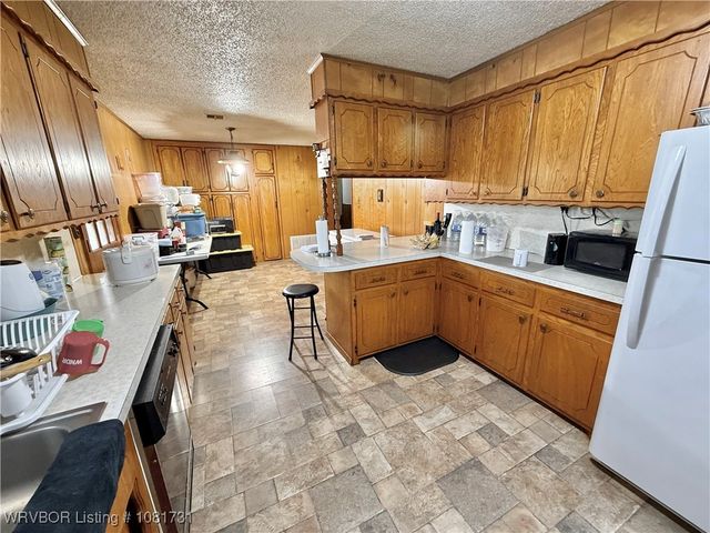 31122 S Cooper Bend West Road, Kinta, OK 74552
