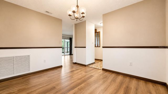 35025 RAINTREE DR, Fruitland Park, FL 34731