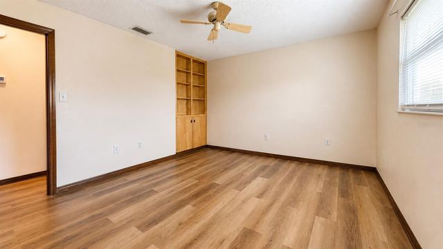 35025 RAINTREE DR, Fruitland Park, FL 34731