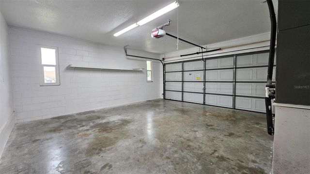 35025 RAINTREE DR, Fruitland Park, FL 34731