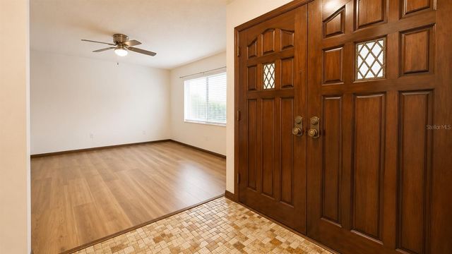 35025 RAINTREE DR, Fruitland Park, FL 34731