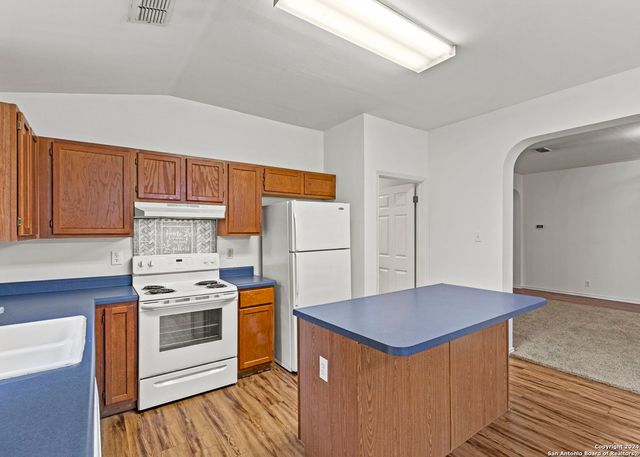 14346 Markham Ln, San Antonio, TX 78247