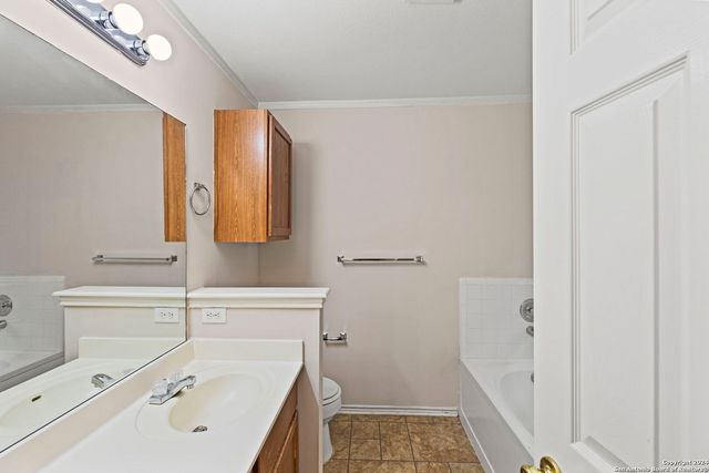 14346 Markham Ln, San Antonio, TX 78247