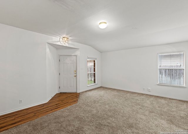 14346 Markham Ln, San Antonio, TX 78247